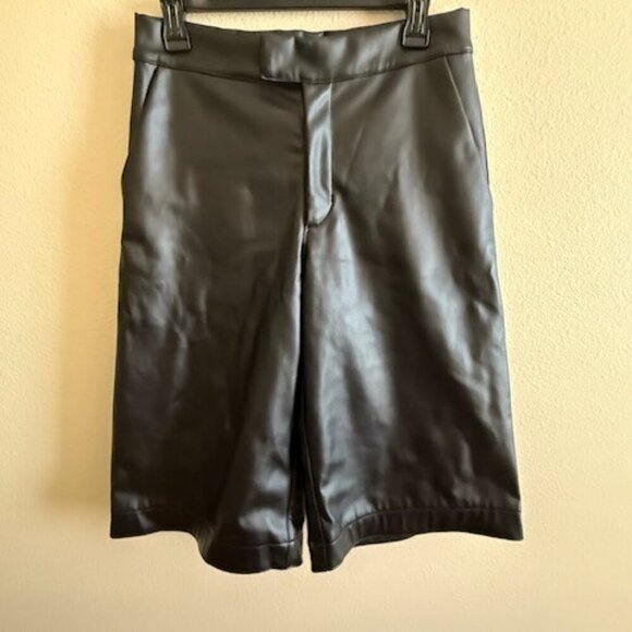 BARRAGAN Black Shorts - Picture 1 of 7